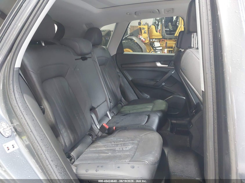 2020 Audi Q5 VIN WA1ANAFY6L2010950 IAAI salvage auction — SIDE, Salvage (North Carolina), sold $7,950 on 2026-07-16 (photo 8)