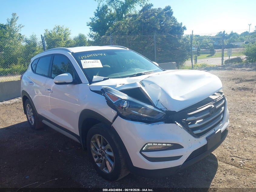 2017 Hyundai Tucson VIN KM8J3CA44HU464830 IAAI salvage auction — FRONT END, Salvage Title, sold $2,600 on 2026-07-28 (photo 1)