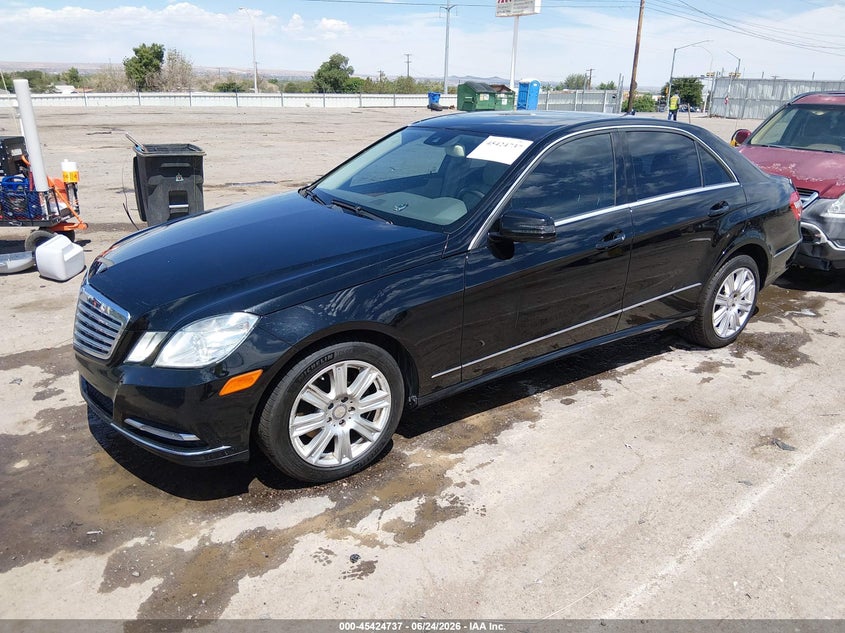 2013 Mercedes-benz E-klasse VIN WDDHF5KB5DA722406 IAAI salvage auction — UNKNOWN, Clear (New Mexico), sold $525 on 2026-07-29 (photo 2)