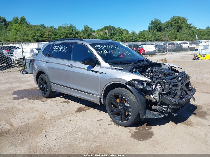 2023 Volkswagen Tiguan VIN 3VV8B7AX4PM027292 — IAAI salvage auction photo