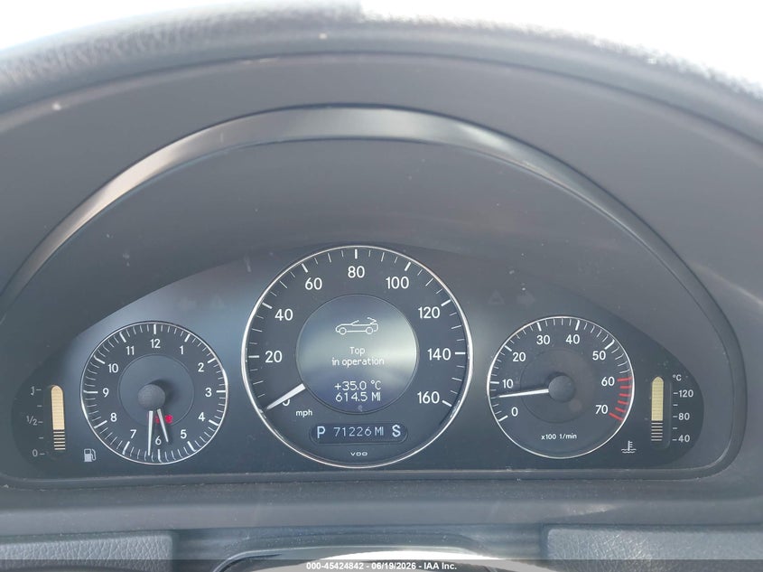 2005 Mercedes-benz Clk-klasse VIN WDBTK75J65F137142 IAAI salvage auction — NORMAL WEAR, Salvage (California), sold $1,200 on 2026-07-06 (photo 7)