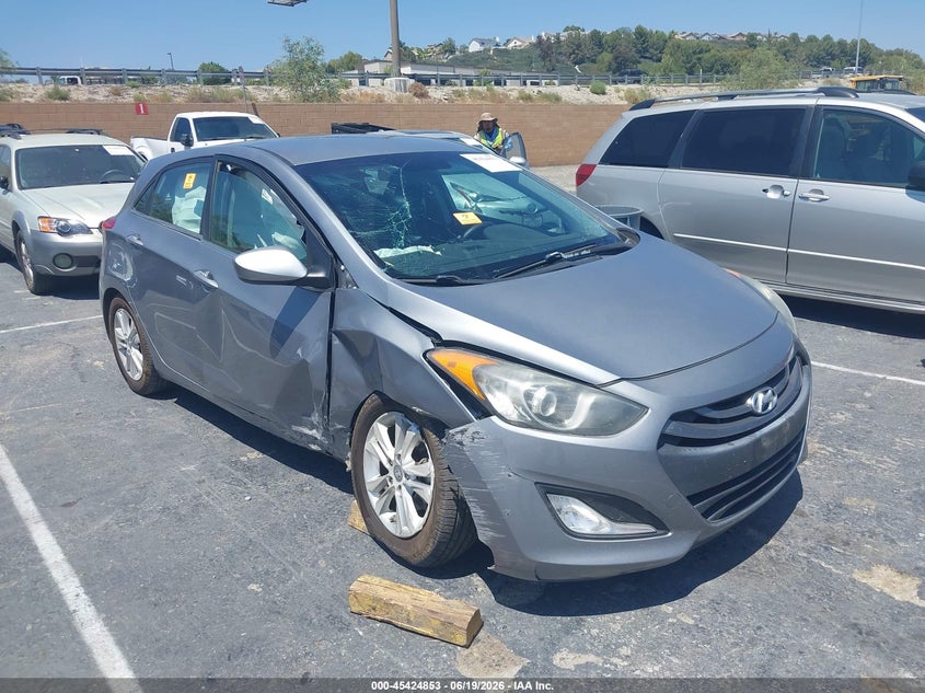 2014 Hyundai Elantra VIN KMHD35LH3EU211793 IAAI salvage auction — RIGHT FRONT, Salvage Title, sold $525 on 2026-07-22 (photo 1)