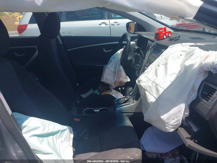 2014 Hyundai Elantra VIN KMHD35LH3EU211793 IAAI salvage auction — RIGHT FRONT, Salvage Title, sold $525 on 2026-07-22 (photo 5)