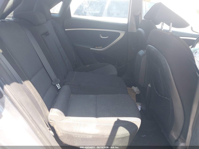 2014 Hyundai Elantra VIN KMHD35LH3EU211793 IAAI salvage auction — RIGHT FRONT, Salvage Title, sold $525 on 2026-07-22 (photo 8)