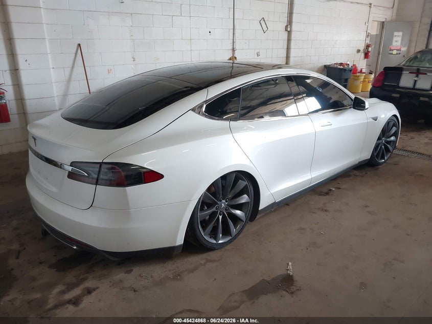 2012 Tesla Model s VIN 5YJSA1CPXCFP01820 IAAI salvage auction — FRONT END, Clear (Montana), sold $25 on 2026-07-29 (photo 4)