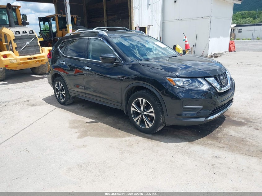2019 Nissan Rogue VIN JN8AT2MV5KW400704 IAAI salvage auction — SIDE, Salvage (Pennsylvania), sold $3,700 on 2026-07-10 (photo 1)