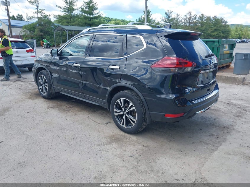 2019 Nissan Rogue VIN JN8AT2MV5KW400704 IAAI salvage auction — SIDE, Salvage (Pennsylvania), sold $3,700 on 2026-07-10 (photo 3)