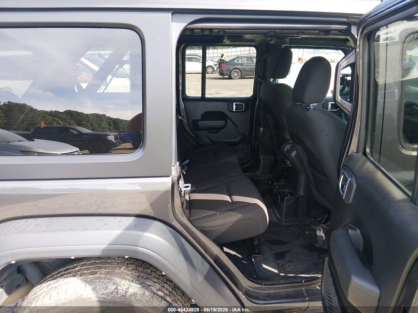 2023 Jeep Wrangler / VIN 1C4HJXDG2PW593125 IAAI salvage auction — FRONT END, Salvage Title, sold $3,900 on 2026-07-25 (photo 8)