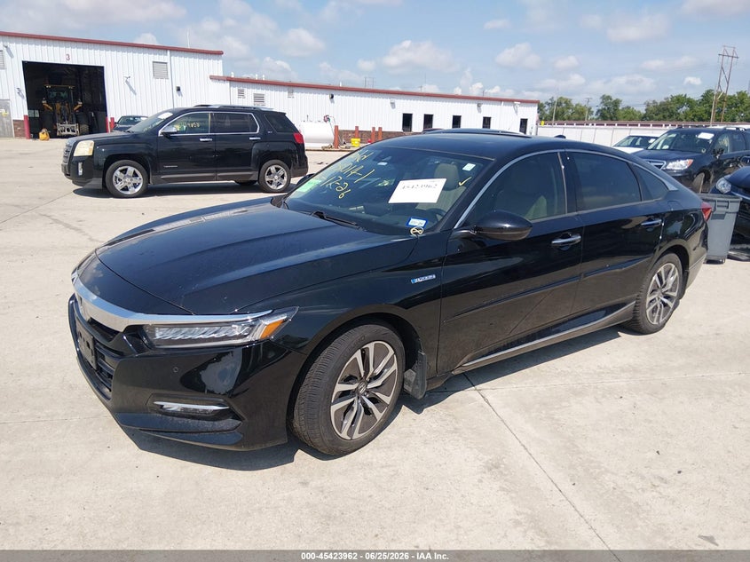 2018 Honda Accord VIN 1HGCV3F91JA007252 IAAI salvage auction — RIGHT SIDE, Salvage Title, sold $7,800 on 2026-07-28 (photo 2)
