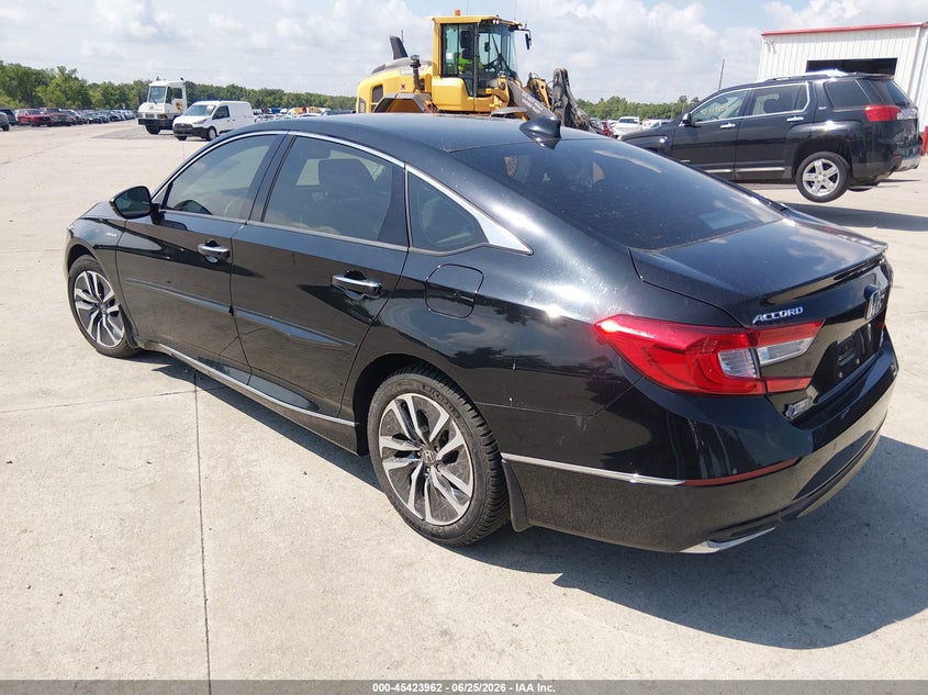 2018 Honda Accord VIN 1HGCV3F91JA007252 IAAI salvage auction — RIGHT SIDE, Salvage Title, sold $7,800 on 2026-07-28 (photo 3)