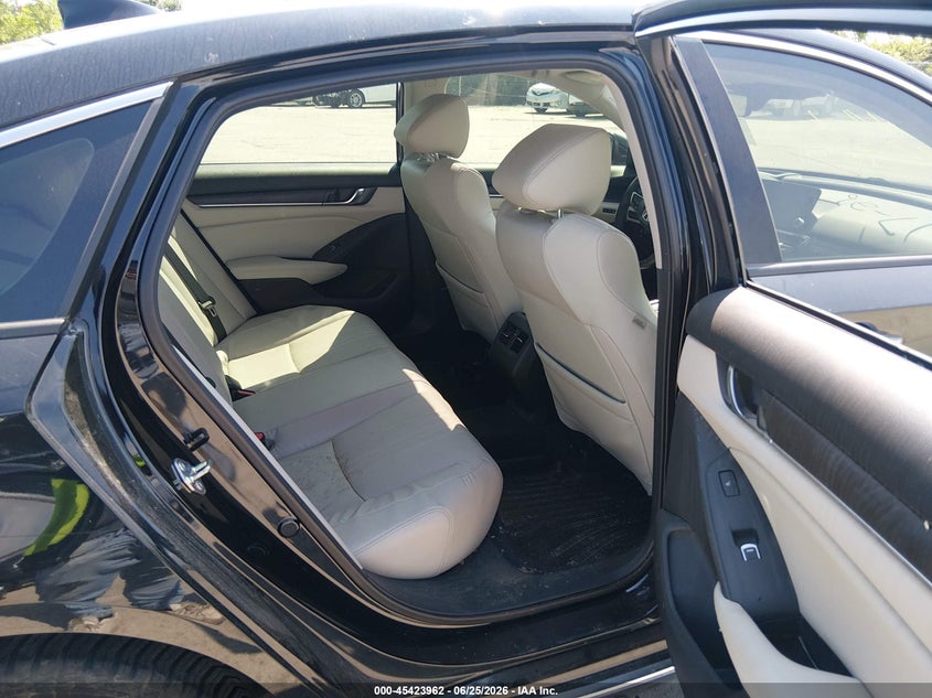 2018 Honda Accord VIN 1HGCV3F91JA007252 IAAI salvage auction — RIGHT SIDE, Salvage Title, sold $7,800 on 2026-07-28 (photo 8)