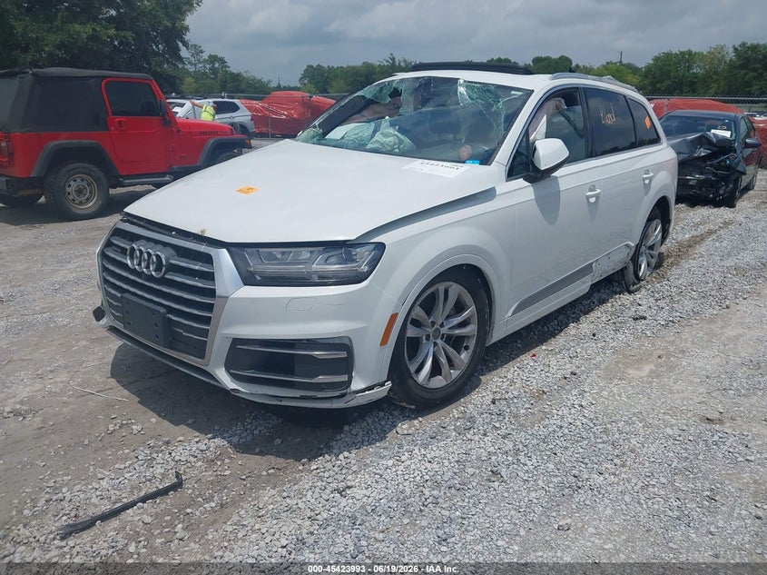 2017 Audi Q7 VIN WA1LAAF78HD027420 IAAI salvage auction — ROLLOVER, Salvage Title, sold $1,600 on 2026-09-05 (photo 2)