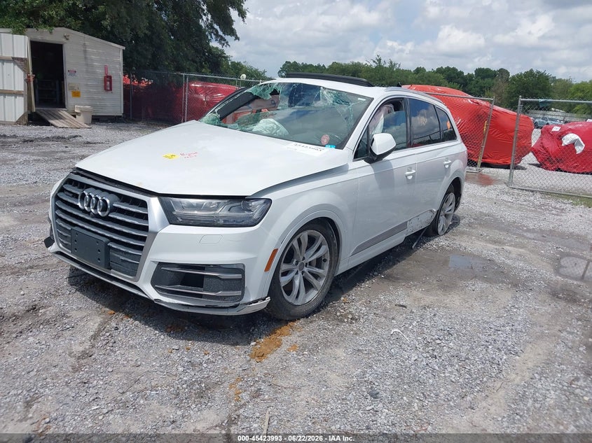 2017 Audi Q7 VIN WA1LAAF78HD027420 IAAI salvage auction — ROLLOVER, Salvage Title, sold $1,900 on 2026-09-10 (photo 2)