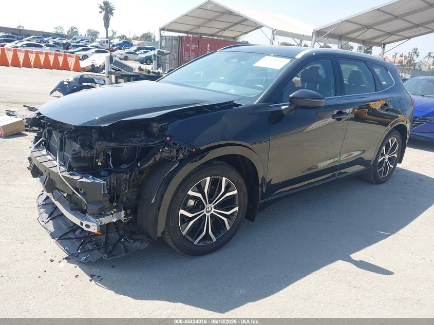 2025 Toyota Crown signia VIN JTDACAAJ5S3002790 IAAI salvage auction — FRONT END, Salvage Title, sold $13,800 on 2026-07-20 (photo 2)