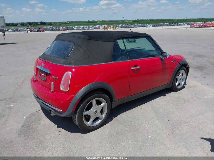 2005 Mini Cooper VIN WMWRF33405TG10119 IAAI salvage auction — FRONT END, Certificate Of Title (Nebraska), sold $800 on 2026-08-06 (photo 4)