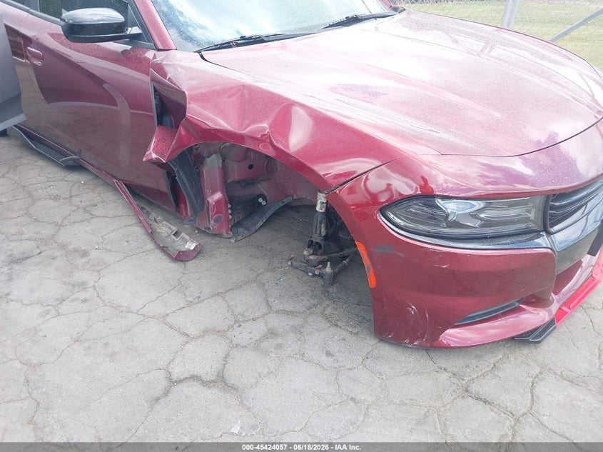 2019 Dodge Charger VIN 2C3CDXBG6KH637692 IAAI salvage auction — REAR END, Salvage Title, sold $3,700 on 2026-08-01 (photo 6)