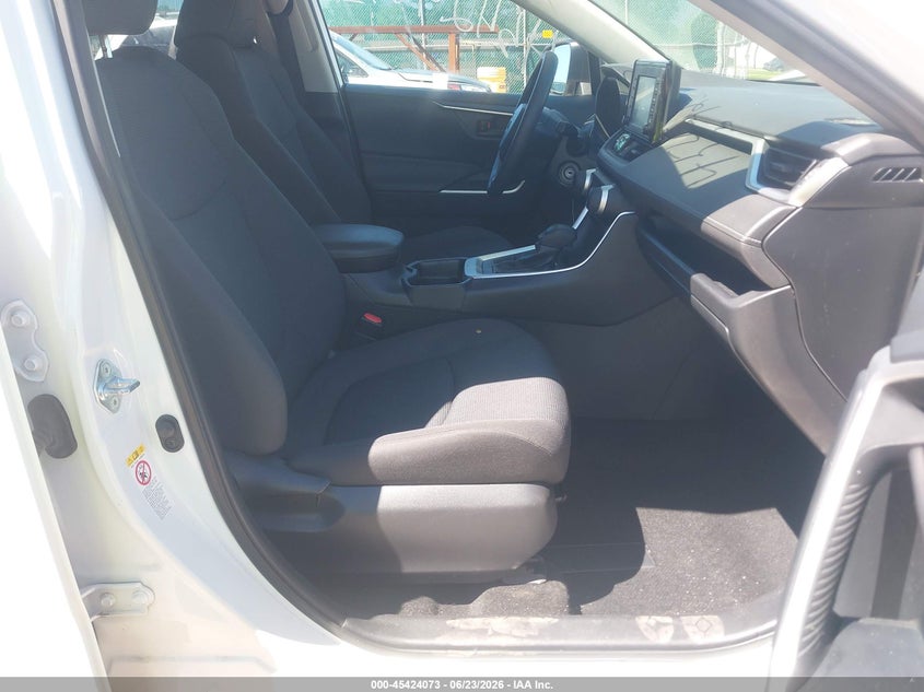 2019 Toyota Rav 4 VIN JTMF1RFV6KD003740 IAAI salvage auction — FRONT END, Salvage (Indiana), sold $6,850 on 2026-07-28 (photo 5)