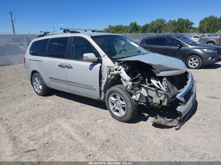 2014 Kia SEDONA VIN KNDMH4C76E6565576 IAAI salvage auction — NORMAL WEAR, Clear (Wisconsin), sold $100 on 2026-07-22 (photo 1)