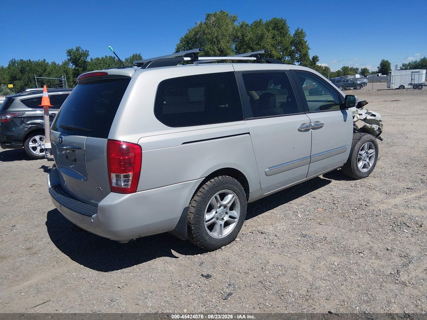 2014 Kia SEDONA VIN KNDMH4C76E6565576 IAAI salvage auction — NORMAL WEAR, Clear (Wisconsin), sold $100 on 2026-07-22 (photo 4)