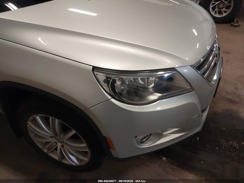 2009 Volkswagen Tiguan VIN WVGAV95N79W529188 IAAI salvage auction — NORMAL WEAR, Clear (Minnesota), sold $425 on 2026-07-15 (photo 6)