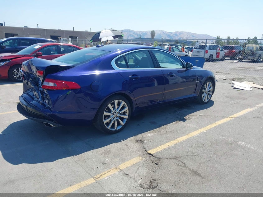 2010 Jaguar Xf VIN SAJWA0GB6ALR57197 IAAI salvage auction — REAR END, Salvage (California), sold $1,425 on 2026-07-20 (photo 4)