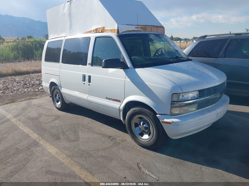 2002 Chevrolet Astro VIN 1GNEL19X42B117050 IAAI salvage auction — NORMAL WEAR, Clear (Utah), sold $275 on 2026-07-09 (photo 1)