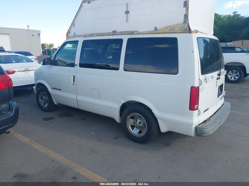 2002 Chevrolet Astro VIN 1GNEL19X42B117050 IAAI salvage auction — NORMAL WEAR, Clear (Utah), sold $275 on 2026-07-09 (photo 3)