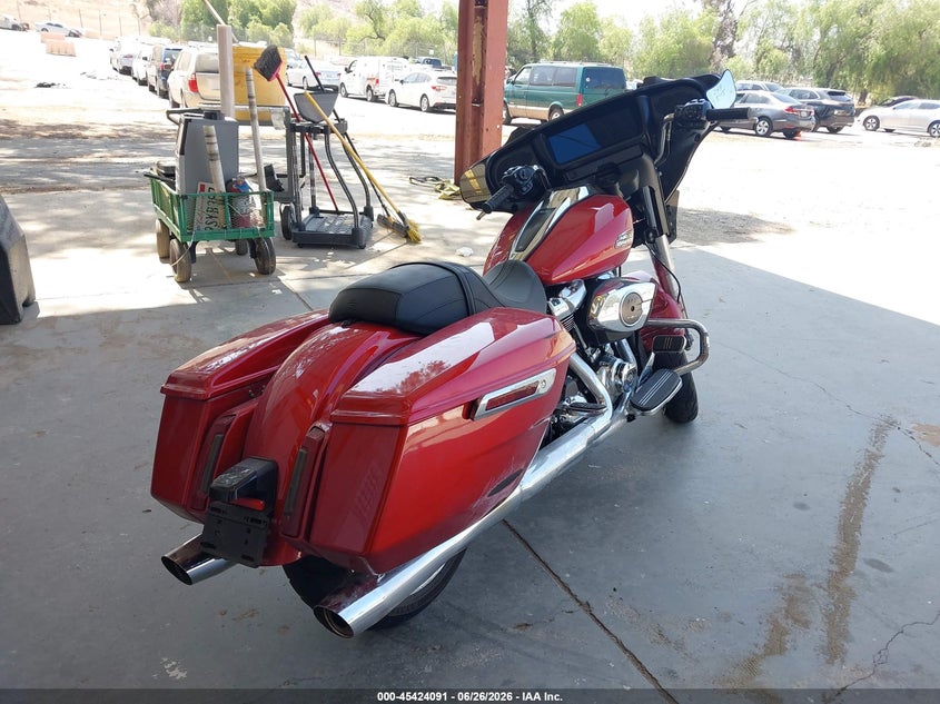 2025 Harley-davidson Street glide VIN 1HD1KB727SB632050 IAAI salvage auction — FRONT END, Salvage Title, sold $6,900 on 2026-07-28 (photo 4)