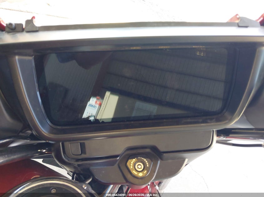 2025 Harley-davidson Street glide VIN 1HD1KB727SB632050 IAAI salvage auction — FRONT END, Salvage Title, sold $6,900 on 2026-07-28 (photo 7)