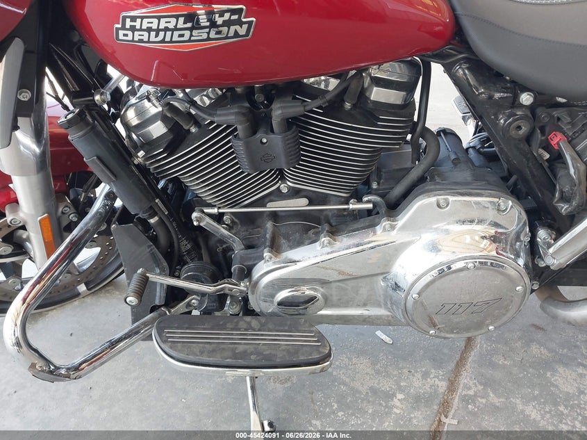 2025 Harley-davidson Street glide VIN 1HD1KB727SB632050 IAAI salvage auction — FRONT END, Salvage Title, sold $6,900 on 2026-07-28 (photo 9)