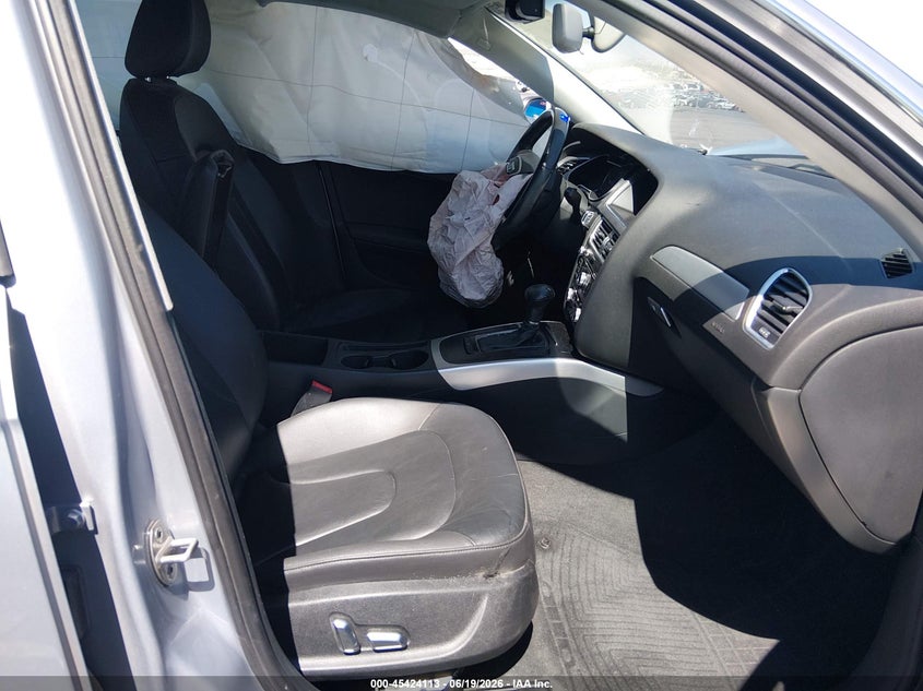 2015 Audi A4 VIN WAUAFAFL4FN005060 IAAI salvage auction — NORMAL WEAR, Clear (Nevada), sold $150 on 2026-07-17 (photo 5)
