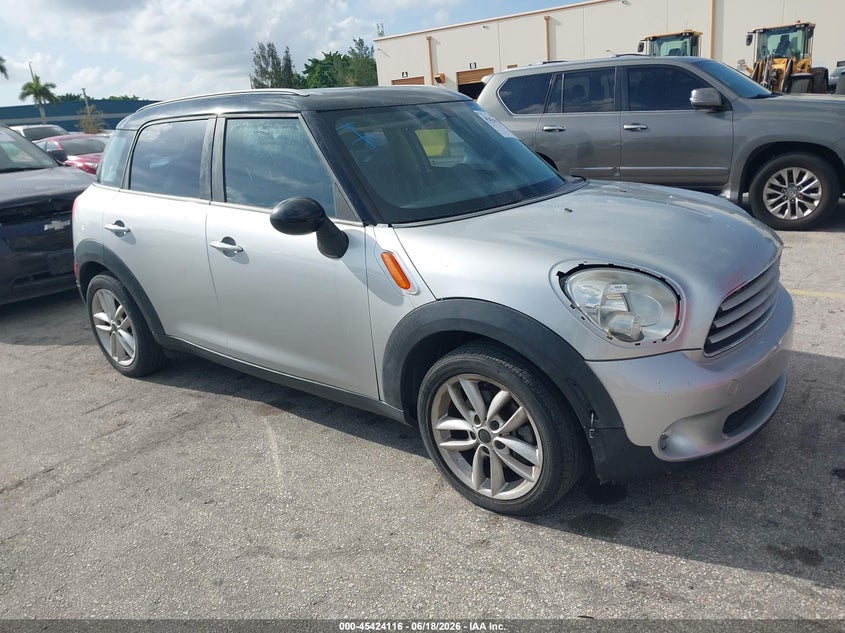 2013 Mini Countryman VIN WMWZB3C55DWM31329 — IAAI salvage auction photo