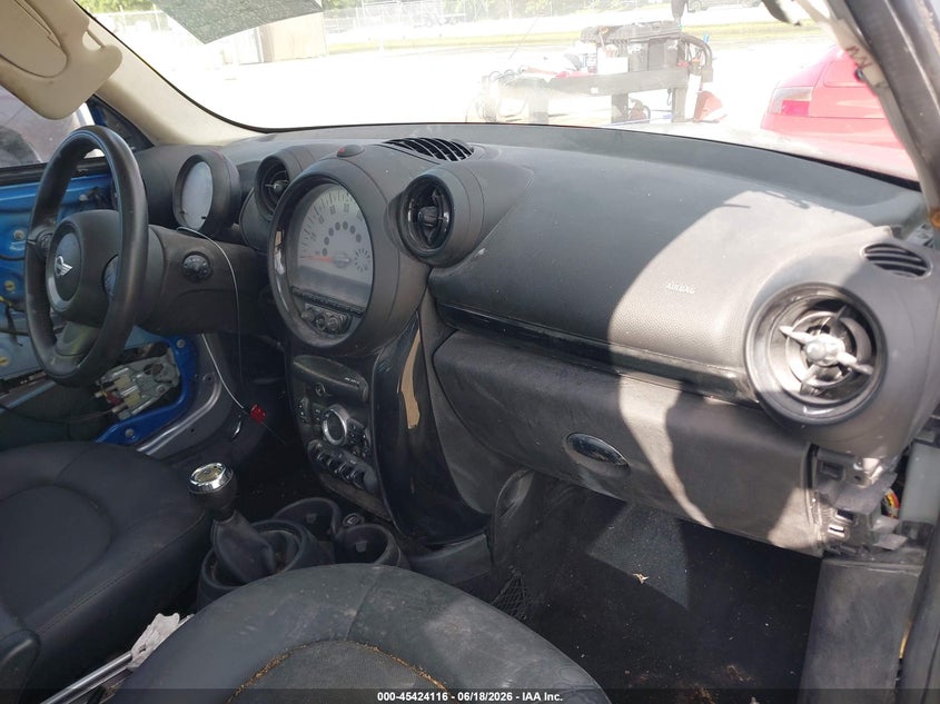 2013 Mini Countryman VIN WMWZB3C55DWM31329 IAAI salvage auction — NORMAL WEAR, Salvage (Florida), sold $400 on 2026-07-09 (photo 5)