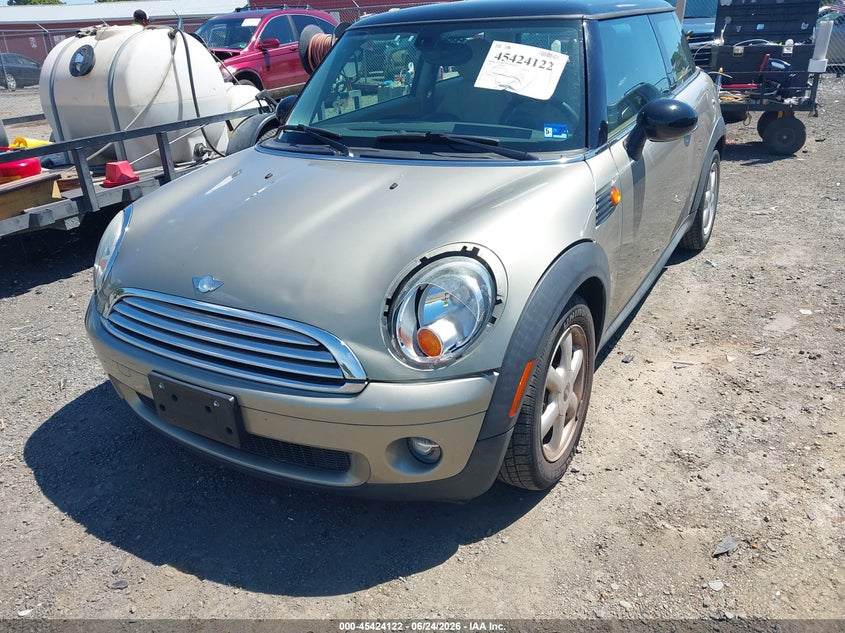 2007 Mini Cooper VIN WMWMF33587TT56856 IAAI salvage auction — FRONT END, Clear (Virginia), sold $650 on 2026-08-04 (photo 6)