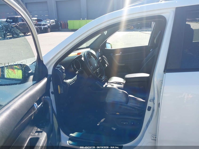 2013 Kia Sorento VIN 5XYKUDA28DG330165 IAAI salvage auction — RIGHT SIDE, Clear (Indiana), sold $600 on 2026-07-24 (photo 5)