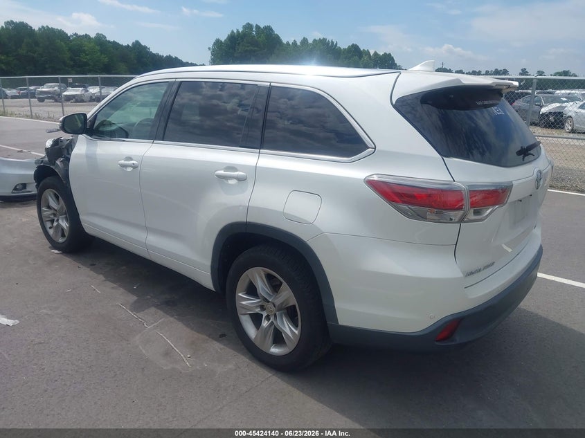 2015 Toyota Highlander VIN 5TDYKRFH8FS040315 IAAI salvage auction — FRONT END, Salvage (North Carolina), sold $6,100 on 2026-07-08 (photo 3)