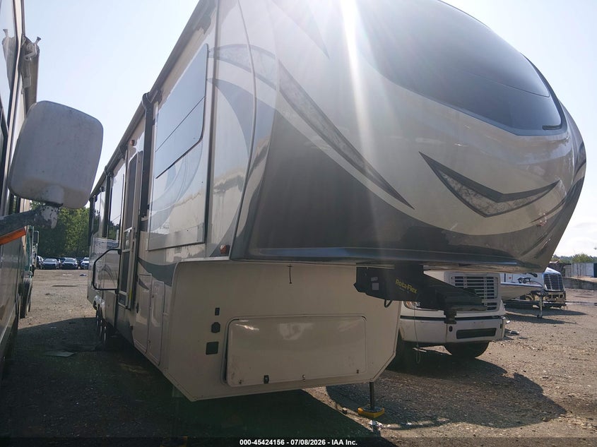 2019 Grand design Other VIN 573FS4333K1112282 — IAAI salvage auction photo