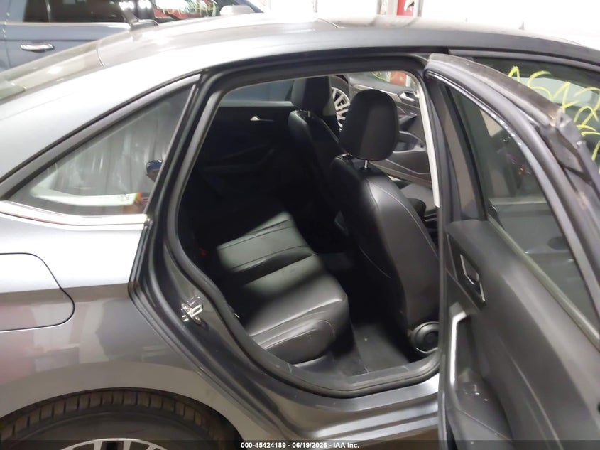 2019 Volkswagen Jetta VIN 3VWE57BU3KM250037 IAAI salvage auction — FRONT END, Salvage (Minnesota), sold $2,500 on 2026-08-02 (photo 8)