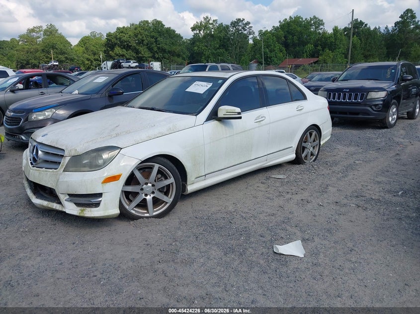 2013 Mercedes-benz C-klasse VIN WDDGF4HB5DR289569 IAAI salvage auction — FRONT END, Nrc Lienholder Repossession Paperwork (South Carolina), sold $500 on 2026-07-14 (photo 2)