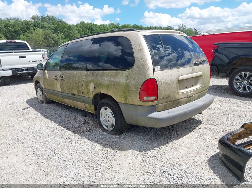 2000 Dodge Caravan VIN 1B4GP44GXYB636849 IAAI salvage auction — NORMAL WEAR, Original (Ohio), sold $250 on 2026-07-08 (photo 3)