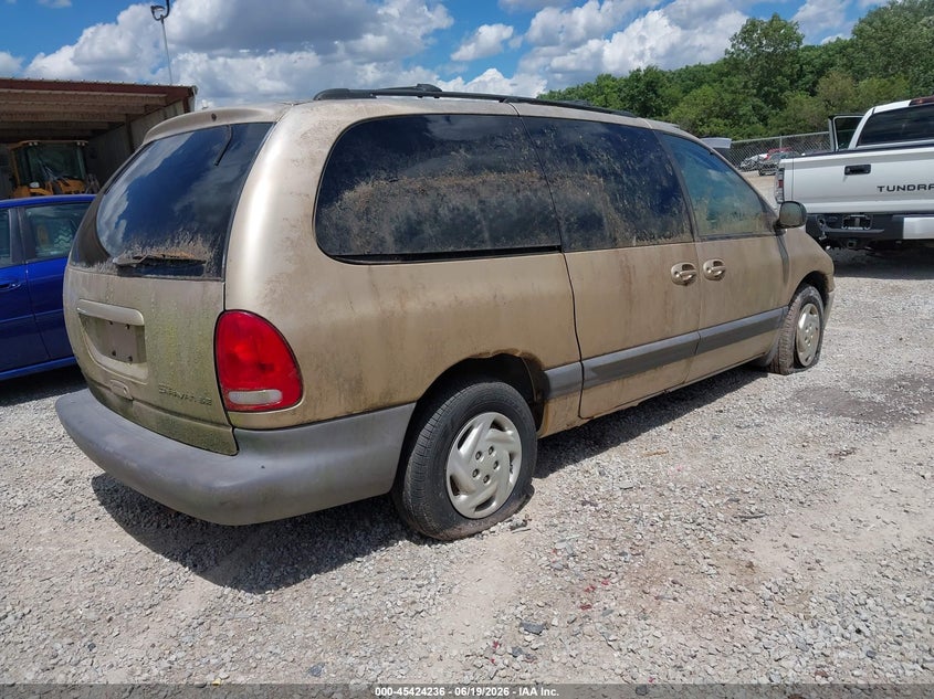 2000 Dodge Caravan VIN 1B4GP44GXYB636849 IAAI salvage auction — NORMAL WEAR, Original (Ohio), sold $250 on 2026-07-08 (photo 4)