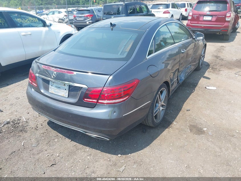 2014 Mercedes-benz E-klasse VIN WDDKJ8JB9EF269371 IAAI salvage auction — SIDE, Salvage Title, sold $1,725 on 2026-07-17 (photo 4)