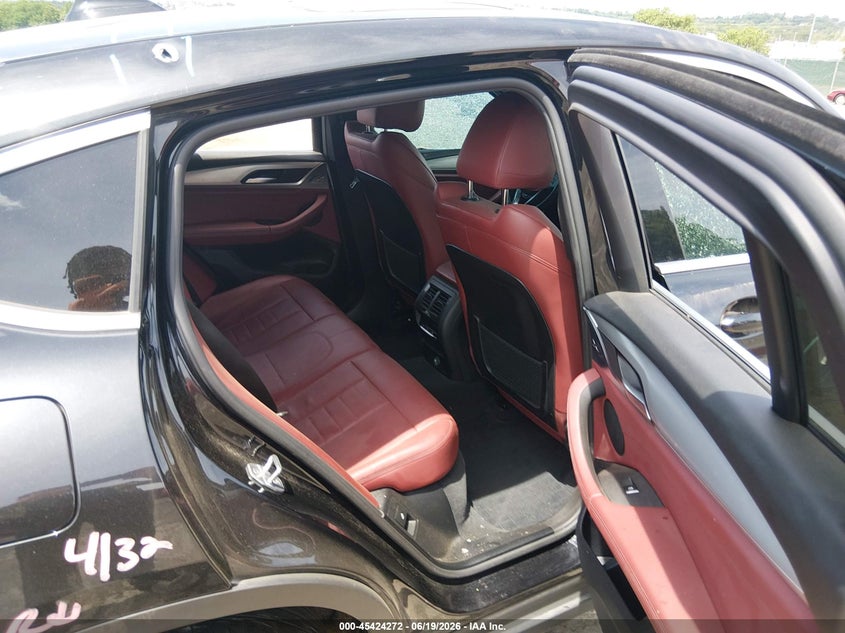 2019 BMW X4 VIN 5UXUJ3C52KLG56212 IAAI salvage auction — VANDALISM, Salvage Title, sold $10,900 on 2026-07-24 (photo 8)