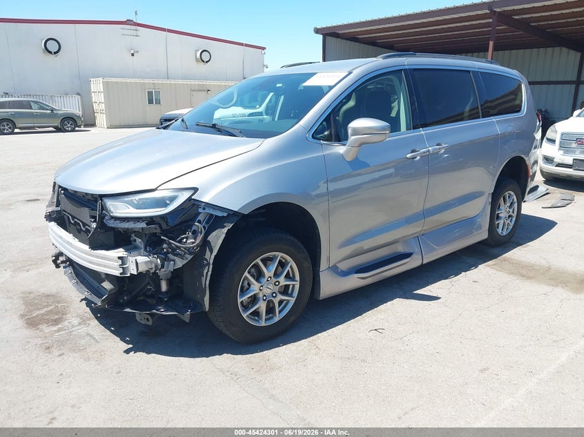 2021 Chrysler Pacifica VIN 2C4RC1FG4MR521548 IAAI salvage auction — FRONT END, Salvage (California), sold $10,100 on 2026-07-10 (photo 2)