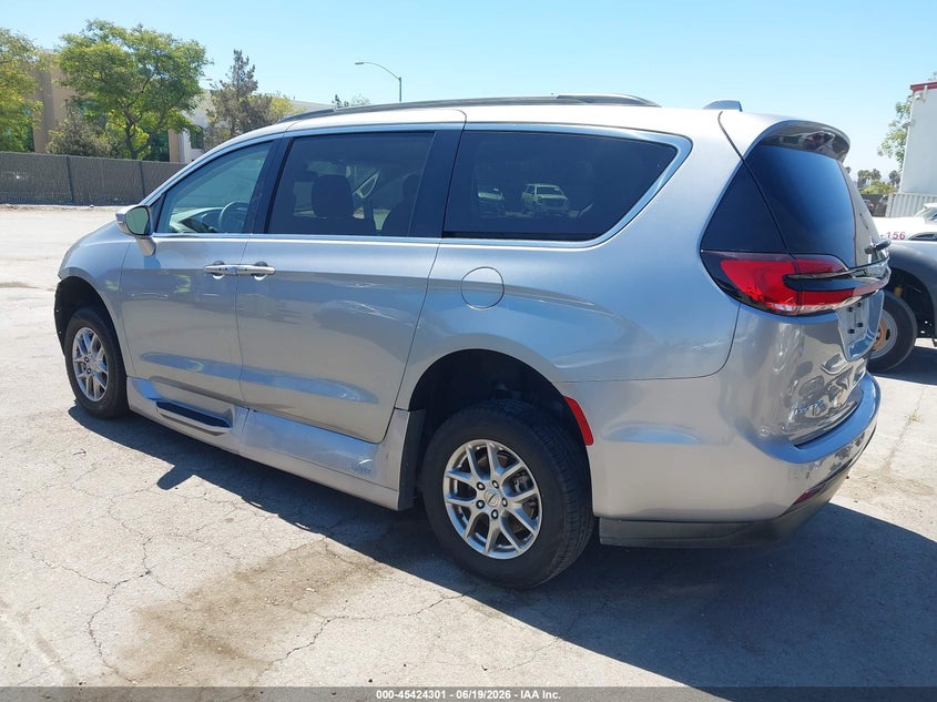 2021 Chrysler Pacifica VIN 2C4RC1FG4MR521548 IAAI salvage auction — FRONT END, Salvage (California), sold $10,100 on 2026-07-10 (photo 3)