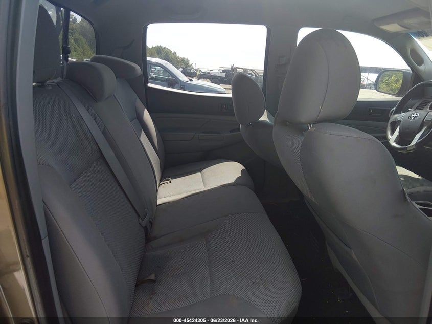 2013 Toyota Tacoma VIN 5TFLU4ENXDX073774 IAAI salvage auction — REAR END, Salvage (Mississippi), sold $6,400 on 2026-08-01 (photo 8)
