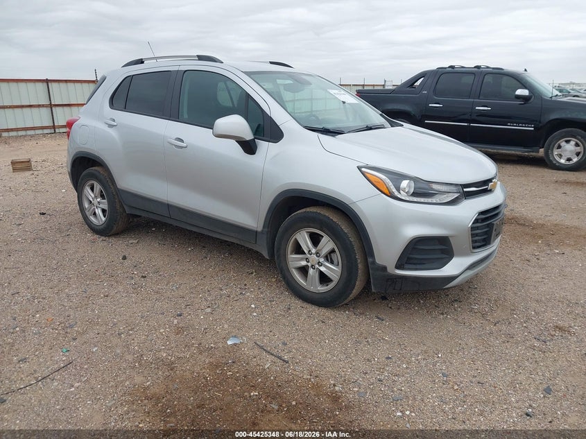 2022 Chevrolet Trax VIN KL7CJPSM7NB558861 — IAAI salvage auction photo