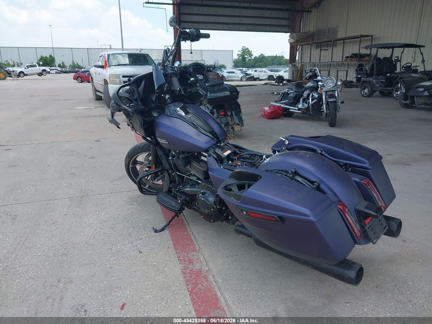 2025 Harley-davidson Road glide VIN 1HD1KH710SB607954 IAAI salvage auction — FRONT END, Original (Texas), sold $11,000 on 2026-08-18 (photo 3)