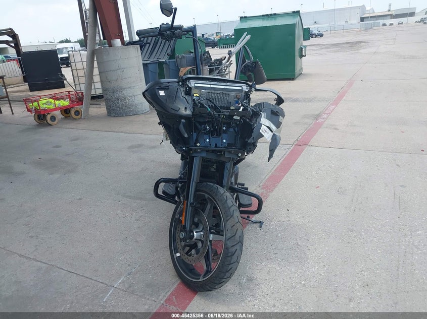 2025 Harley-davidson Road glide VIN 1HD1KH710SB607954 IAAI salvage auction — FRONT END, Original (Texas), sold $11,000 on 2026-08-18 (photo 5)