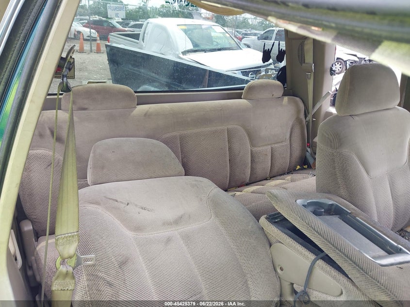 1998 Chevrolet S-10 pickup VIN 2GCEK19R1W1170873 IAAI salvage auction — ROLLOVER, Salvage (Ohio), sold $400 on 2026-07-09 (photo 8)